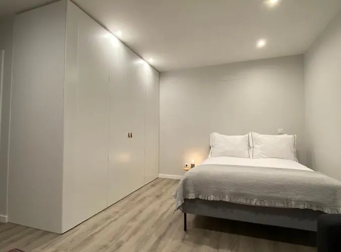 Host - Santuario 3ap5 * Fátima